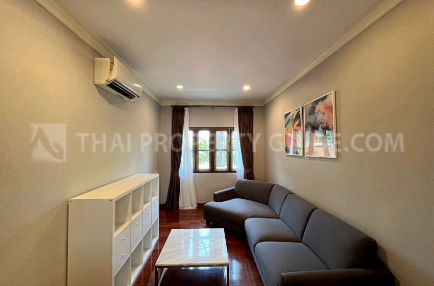 House with Private Pool in Sukhumvit 